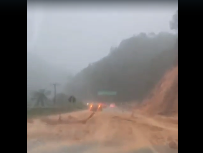 Urgente Nova Queda De Barreira Na Serra De Corup Na Tarde Deste