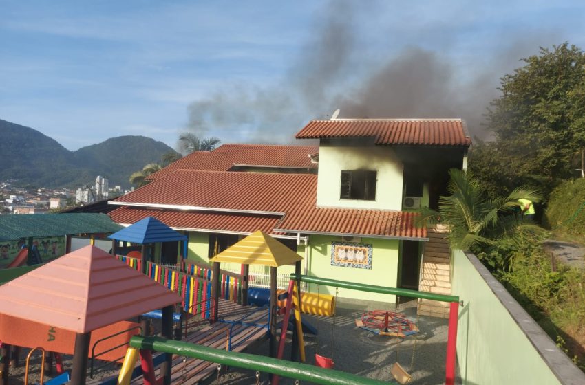  Incêndio em creche de Jaraguá do Sul começou em ar-condicionado