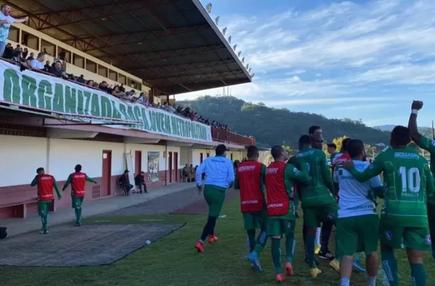  FUTEBOL: Metropolitano está a 3 jogos da primeira divisão