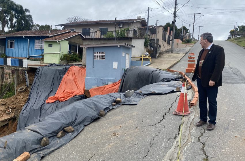  Casa é interditada na rua Castelo Branco