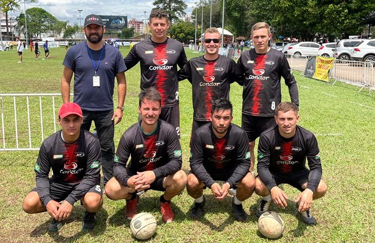  Punhobol preparado para defender título