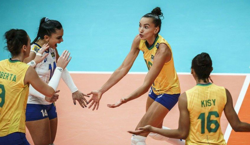  Brasil bate Itália e fica a um jogo do inédito título mundial de vôlei