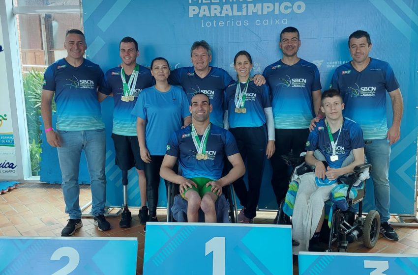  Paranatação conquista 11 medalhas de ouro