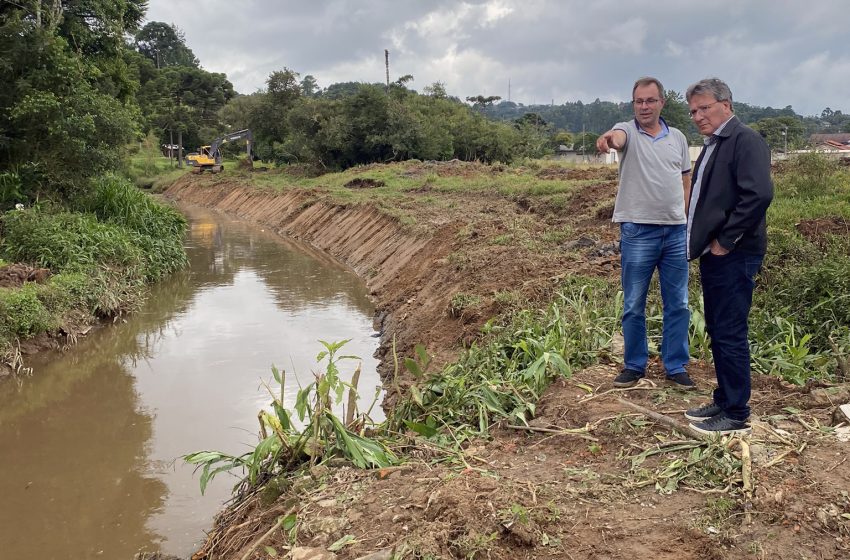  Rio Banhados recebe limpeza