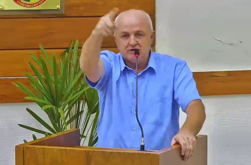  Vereador fala de desvios na prefeitura de Corupá