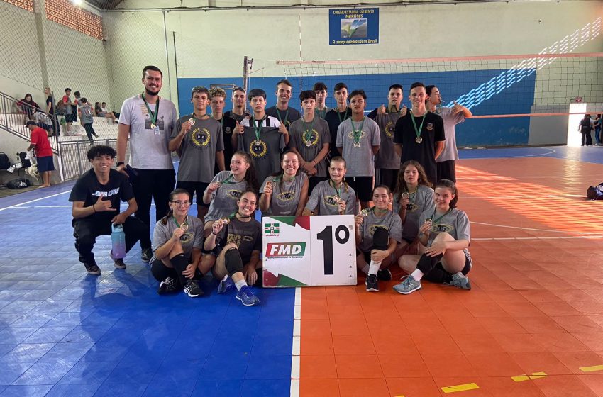  JESC: EEM Professor Roberto Grant vence a final do Voleibol masculino e feminino