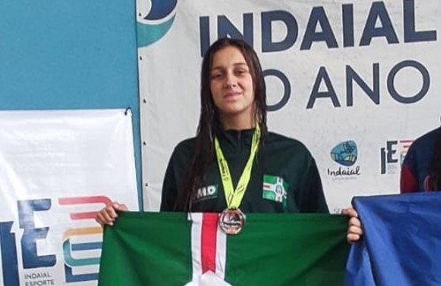  Bom dia de sábado com Bronze na piscina