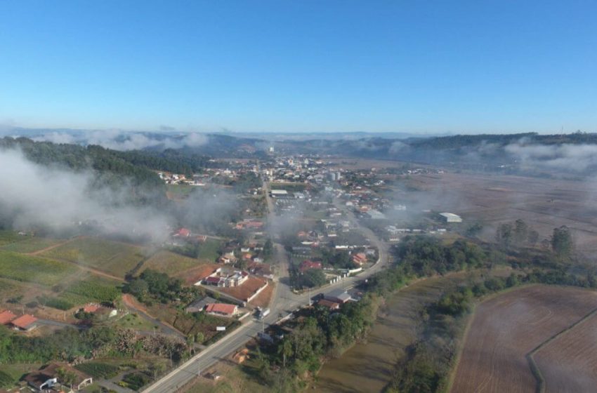  Pequena cidade do Alto Vale tem um dos maiores salários de professor em SC