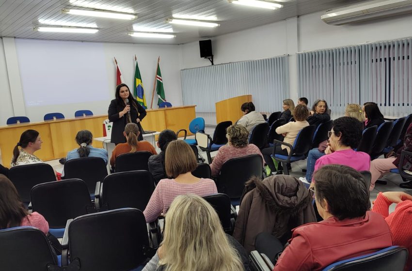  Encontro “Cuidadores em Família” fortalece laços de cuidado e empatia na comunidade