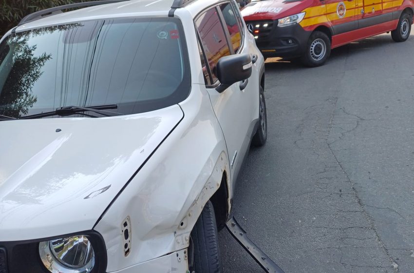  Acidente no bairro Centenário deixa uma mulher ferida