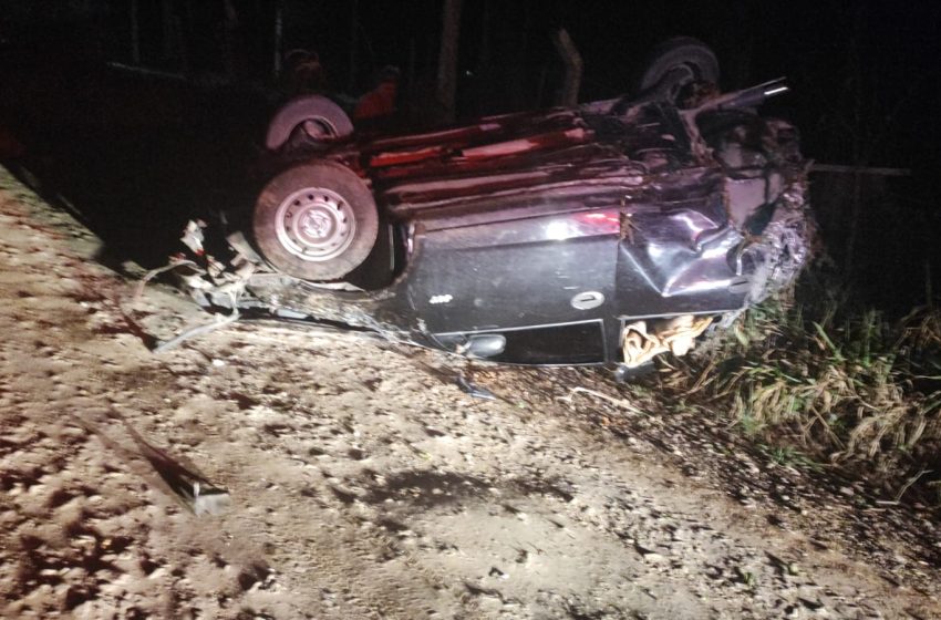  Saída de pista seguida de capotamento e morte na noite de domingo