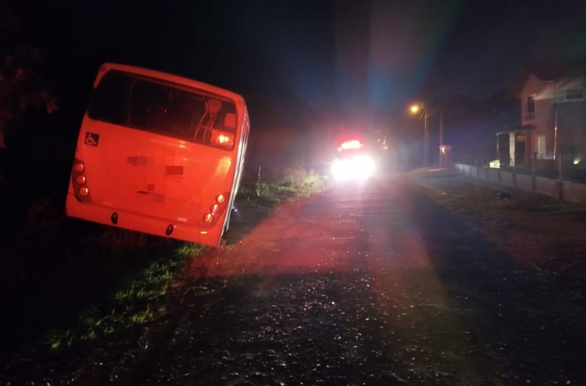  Motorista de ônibus é atropelado em Serra Alta