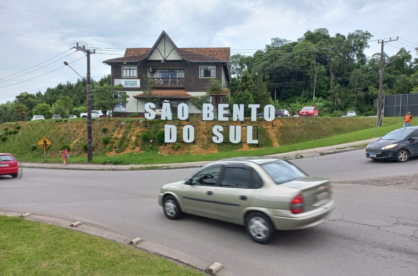  Novo letreiro na entrada de São Bento do Sul